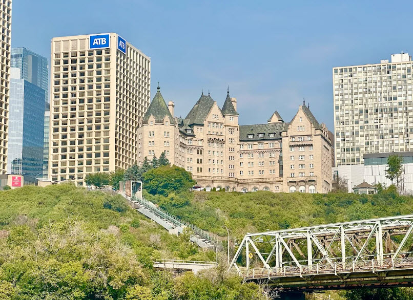 Fairmont Hotel Macdonald, Canada